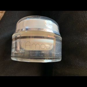L’ Amour Anti wrinkle cream